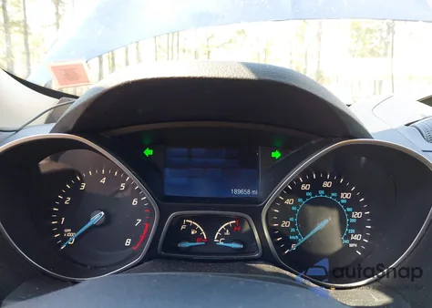 2015 Ford Escape S z USA, uszkodzony, nr VIN 1FMCU0F76FUB26799